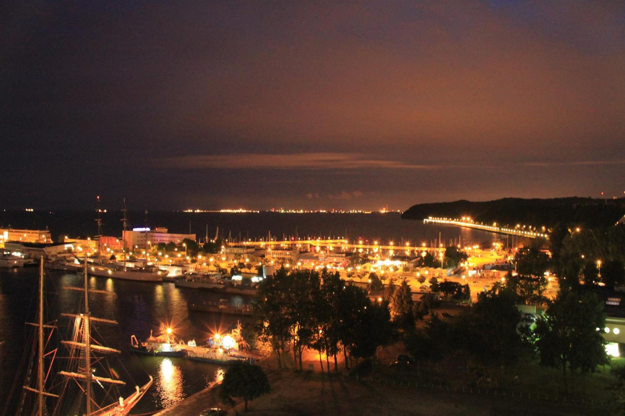 Apartamenty Sea Towers Gdynia Buitenkant foto